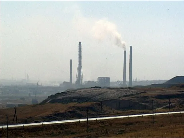 Свинцовый завод накрыл Шымкент облаком газа