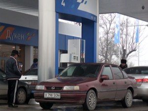 В Казахстане изменились цены на бензин. Заправлять машину будет дороже