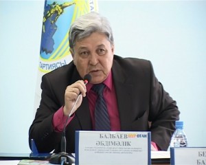 Абдималик  Балбаев, директор областного филиала "Казцентр  ЖКХ"