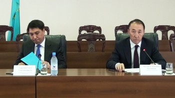 Вице-министр транспорта и коммуникаций и аким Шымкента обещали помочь транспортникам