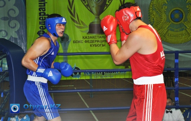 Победную точку поставил, Ерболат Жиренбаев в схватке против Нуржана Бекзатова. Весовая категория боксеров +91 килограмм. Счет поединка 13:18 в пользу южанина.