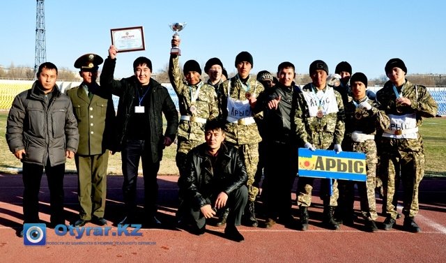 Итак, третье место заняла команда города "Арыси". Обладателем серебряной медали стала сборная Туркестана. 