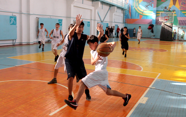Полуфинальная игра между сборными командами ЮКО и Мангыстауской области