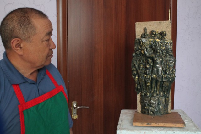 Скульптор Куаныш Маликов посвятил любимому делу больше 30 лет своей жизни.