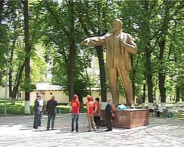 День рождение Ленина отметили коммунисты шымкента 