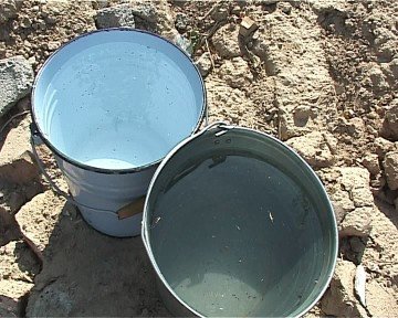 Грязная вода во всех колодцах в поселке Тас кеше