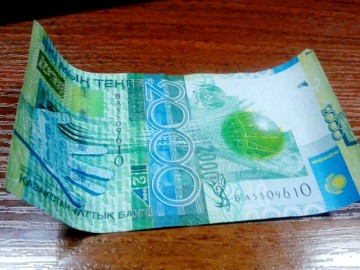 Деньги, взятка, 2000 тенге
