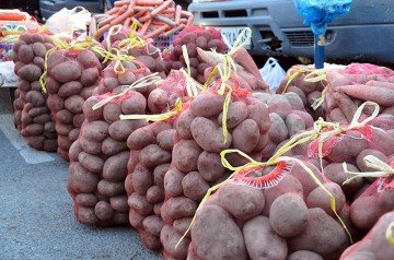 Килограмм картошки на базаре продают по 170 тенге
