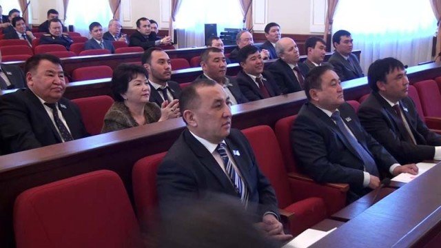 24 внеочередная сессия Южно-Казахстанского областного маслихата