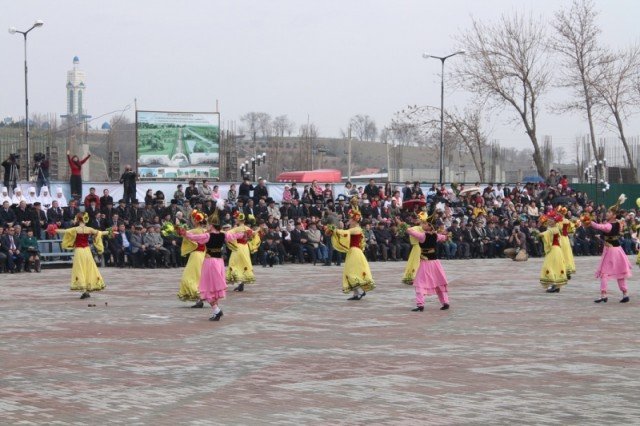 На площади Наурыз организовали грандиозный праздник