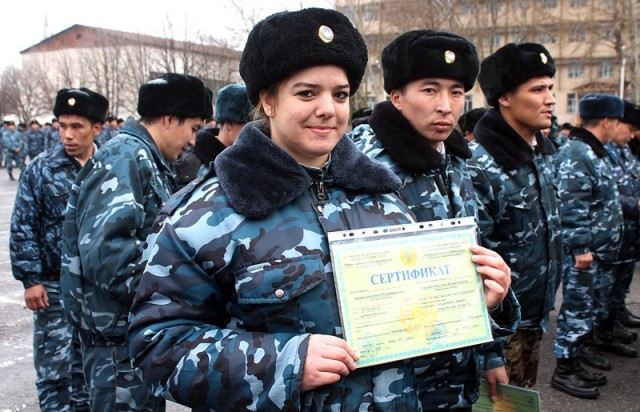 23-летняя Анастасия Басова одна из 15 девушек, прошедших курсы в Учебном центре МВД. Хочет работать в Жамбылской области инспектором ювенальной полиции
