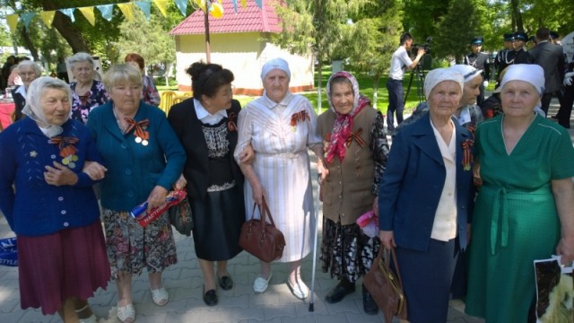 Более полутора тысяч жителей Енбекшинского района - ветераны-тыловики