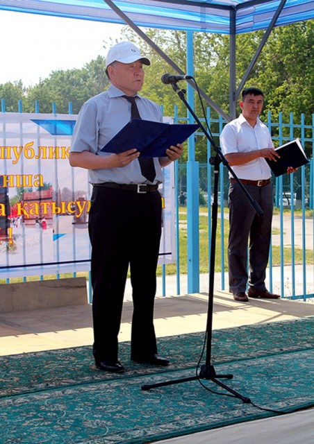 Участников приветствует генерал-майор КНБ РК, Нурлан Бекмухамбетов