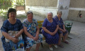 Бабушки-активистки дома №6 в 3-м микрорайоне