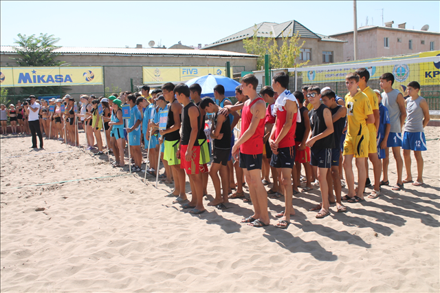 В Шымкенте прошли игры по пляжному волейболу на Кубок РК