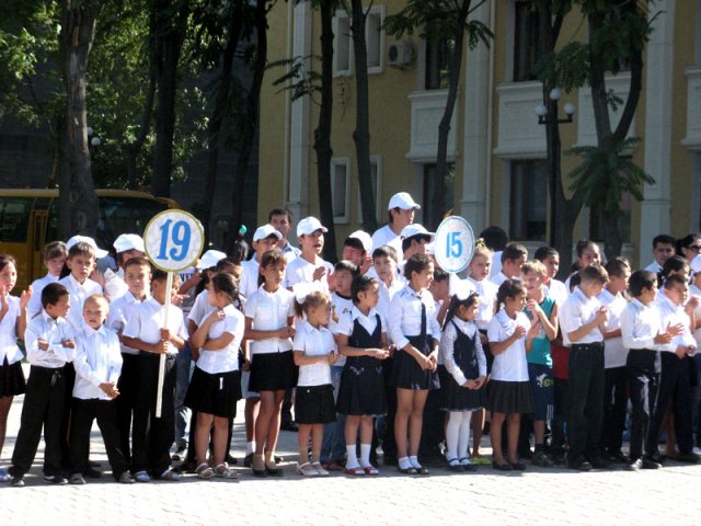 В Шымкенте стартовала акция «Дорога в школу»