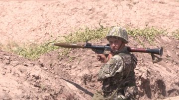 Военные ЮКО отрабатывают действия в случае боевой обстановки