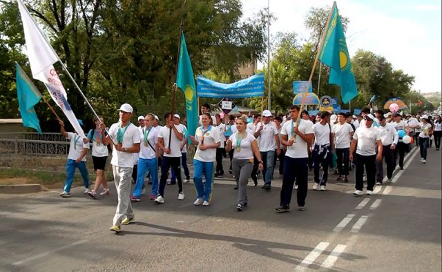 Парад участников "Фестиваля здоровья"