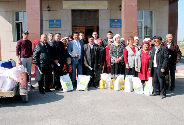  123 малоимущих семьи получили помощь от родственников и благотворительного фонда Кауысбека Турысбекова