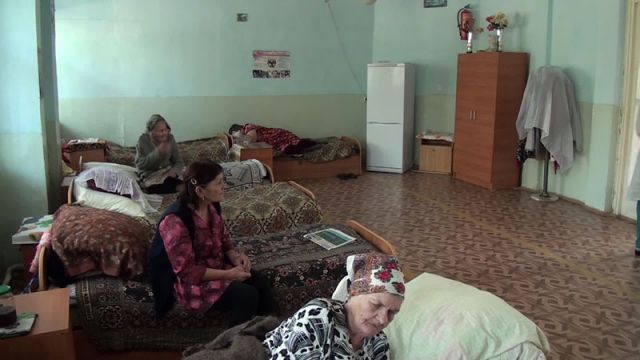 В шымкентском центре социальной адаптации для бездомных, отдела занятости и соцпрограмм г. Шымкента
