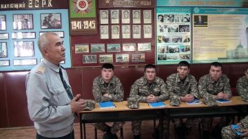 Обучение в военно-технической школе министерства обороны РК