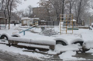 Двор дома №15 в 15 микрорайоне