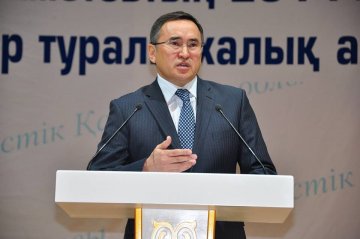 Аскар Мырзахметов отчитался перед населением ЮКО о работе, проделанной в 2014 году
