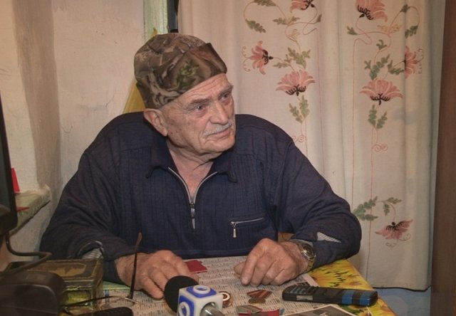 Тыловик признается, что за 78 лет , повидал многое и унывать не привык