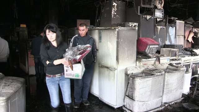 Пожар в универмаге на пл. Ордабасы