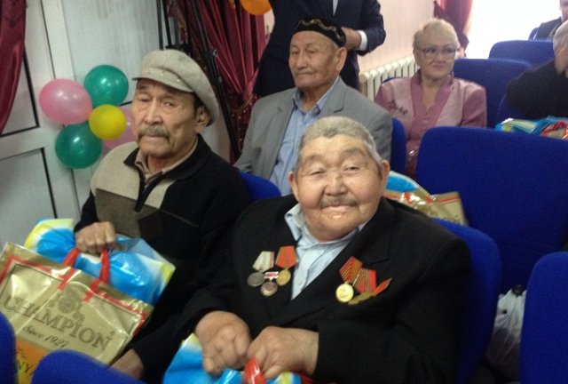 В доме престарелых и инвалидов поздравили тружеников тыла, инвалидов и вдов ветеранов Великой Отечественной войны