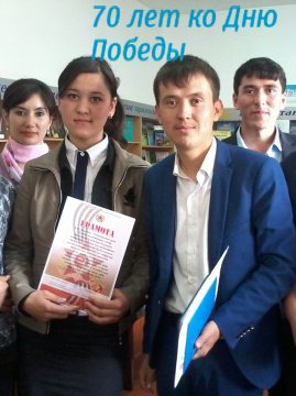 Фото автора | Студентка 8-го колледжа Боранбаева Акида и Канат Сарыбаев главный  редактор "Толебийских талантов"