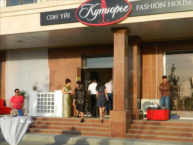 Дизайнер Улугбек Салиев открыл в Шымкенте дом моды с собственным брендом