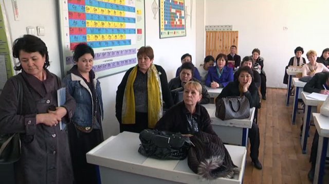 Учителя школы №12 Шымкента устали от поборов