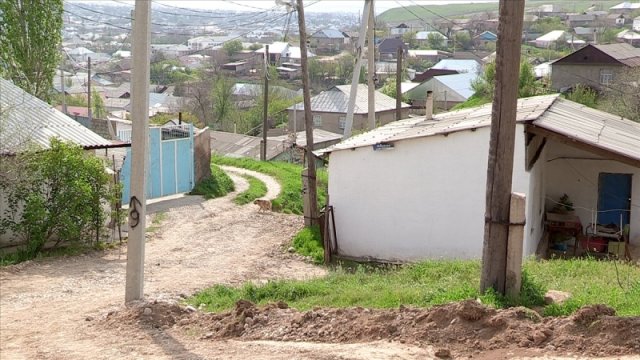 Из-за разбитых дорог к больным микрорайона Сауле не едет скорая помощь 