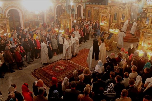 Православные христиане всего мира отмечают Светлое христово воскресение - Пасху