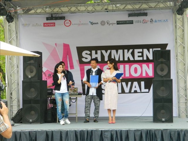 В Шымкенте проходит первый модный фестиваль "Shymkent Fashion Festival"