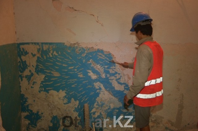 Всего в Шымкенте около тысячи многоэтажных домов, которым более полувека, и каждый из них нуждается в ремонте