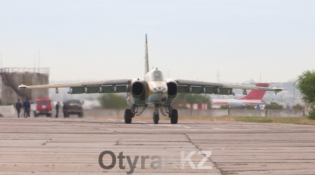 Летчики из Казахстана отправились на международный конкурс «Авиадартс-2015»