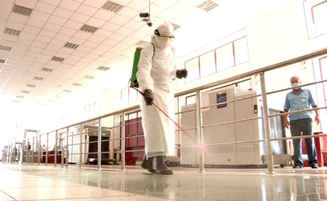 На таможенном посту "Жибек Жолы" учились выявлять лихорадку Эбола