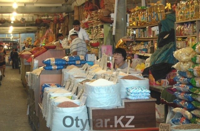 Колебание курса доллара уже отразилось на ценах