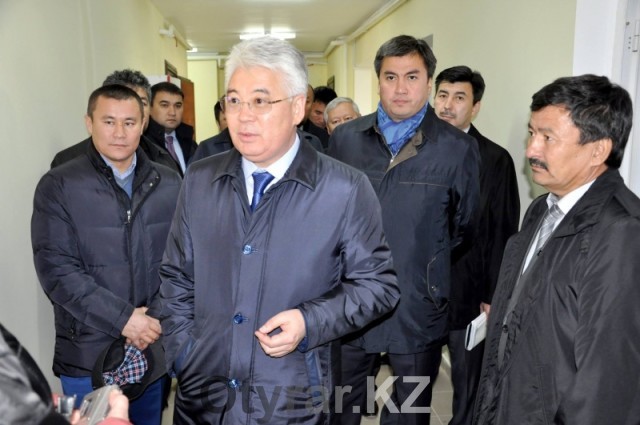Глава области Бейбут Атамкулов осмотрел строящиеся объекты административно-делового центра города Шымкент