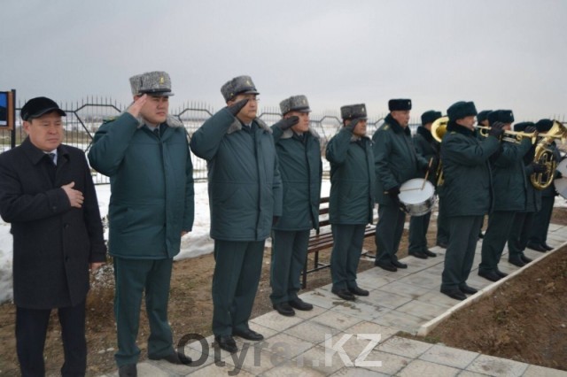 В ЮКО почтили память погибших в авиакатастрофе под Шымкентом