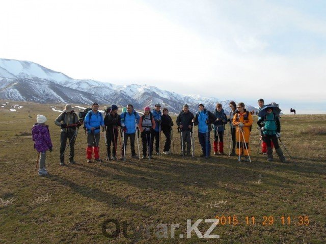 Группу шымкентских туристов накрыла снежная лавина в горах ЮКО