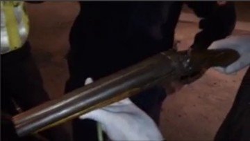 В Шымкенте полицейские остановили автомашину, в которой обнаружили оружие