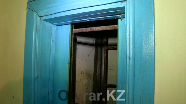 Старый нерабочий лифт