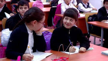 900 учеников микрорайона "Бозарык" получают знания в новой школе