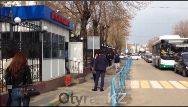 Серию разбойных нападений раскрыли полицейские ДВД Южно-Казахстанской области. Полиция