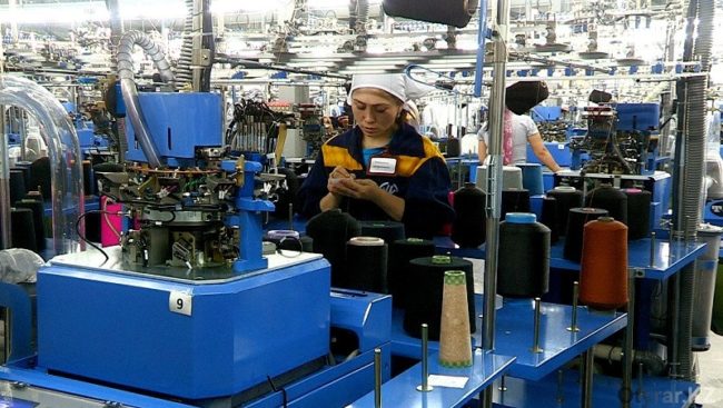 Шымкентская чулочно-носочная фабрика снизила цены на продукцию