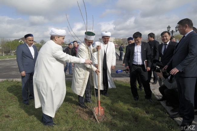 Верховный муфтий Казахстана высоко оценил работу по развитию исламской культуры в ЮКО