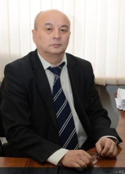 Главный специалист управления разъяснительной работы департамента государственных доходов Костанайской области Бауржан Ерменов.